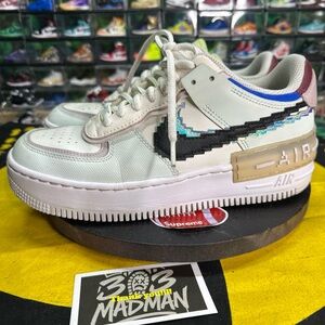 Nike Air Force 1 Shadow 8 Bit Barely Green/White Size 8 W